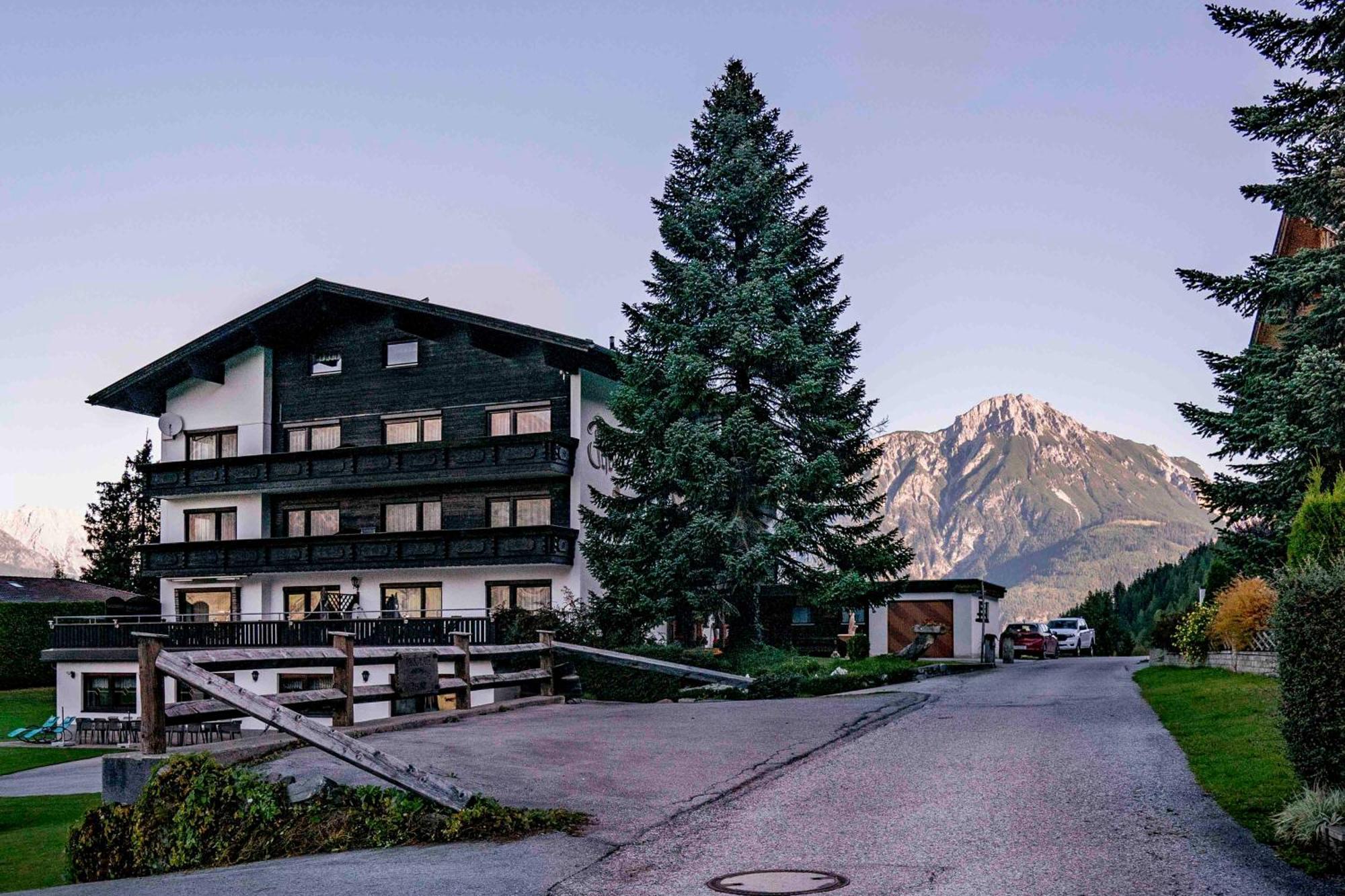 Ferienwohnungen Monja Und Dietmar Thoeni Arzl im Pitztal Buitenkant foto